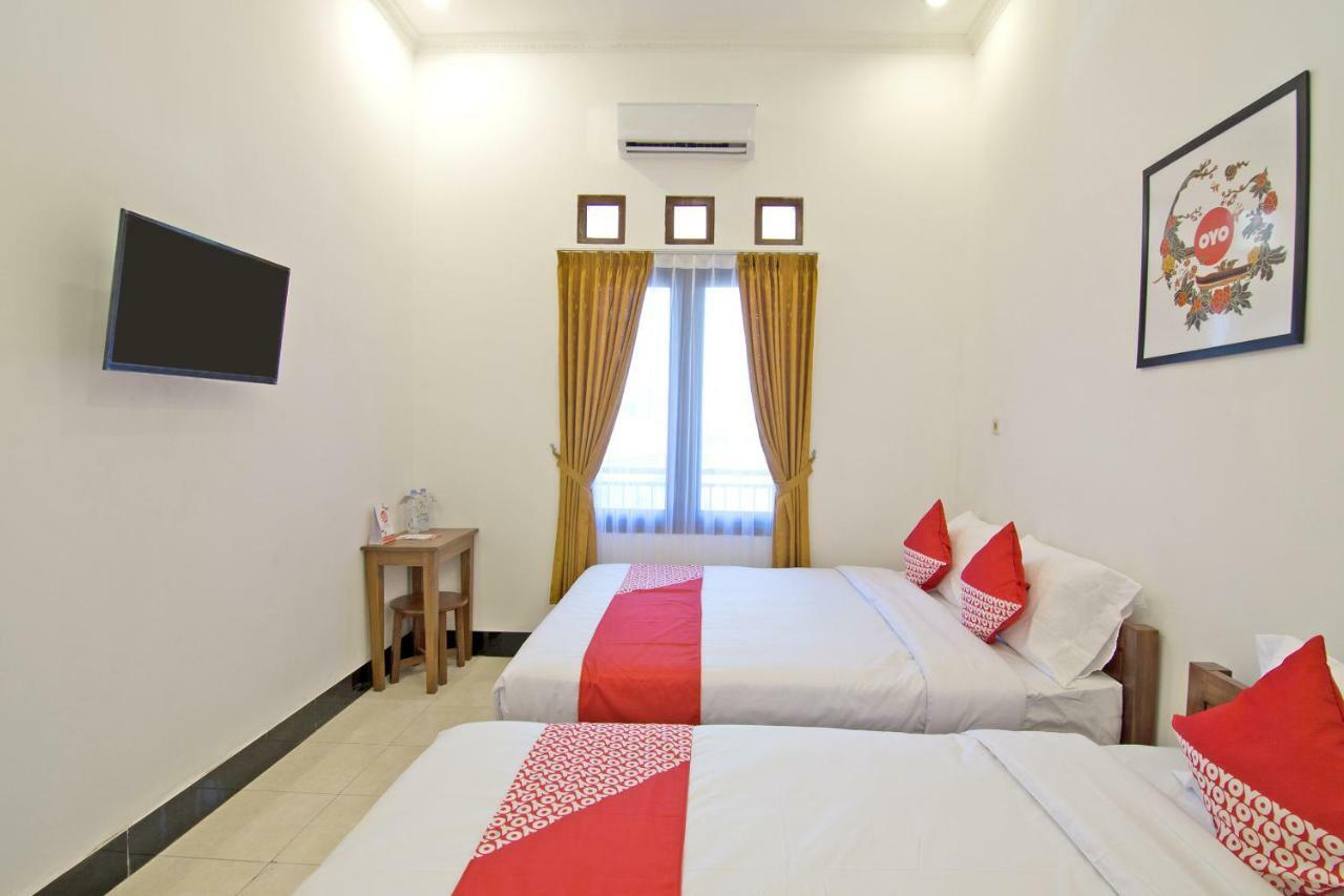 Oyo 931 Dara Dewi Homestay Yogyakarta Exterior photo