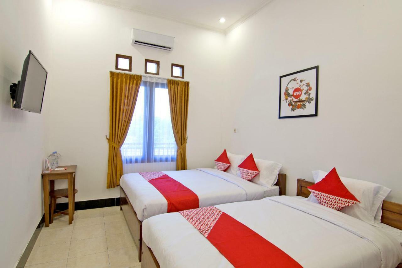 Oyo 931 Dara Dewi Homestay Yogyakarta Exterior photo