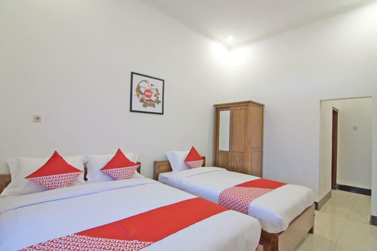 Oyo 931 Dara Dewi Homestay Yogyakarta Exterior photo